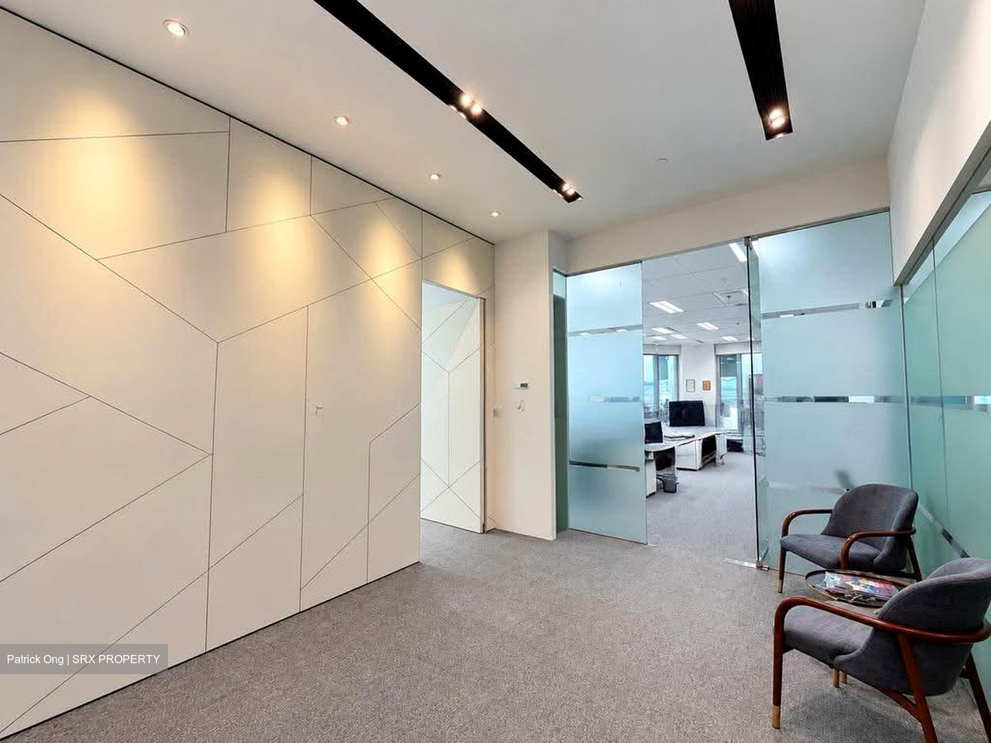 Robinson Centre (D1), Office #630136411